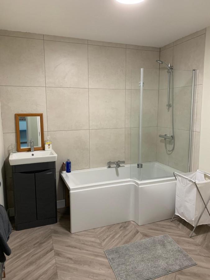 Plaza Suite 61 B Bangor  Ngoại thất bức ảnh
