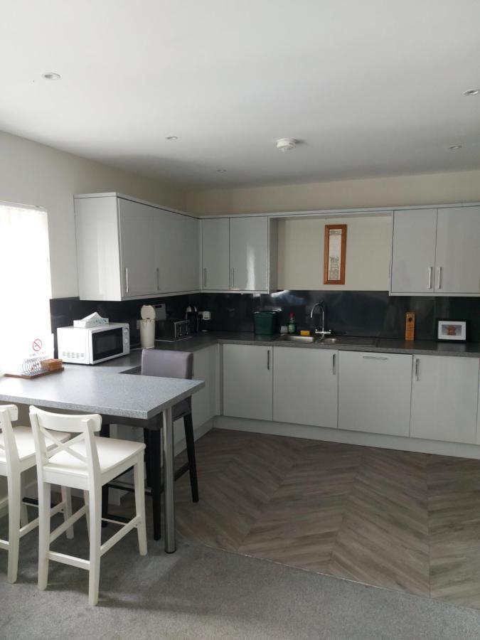 Plaza Suite 61 B Bangor  Ngoại thất bức ảnh